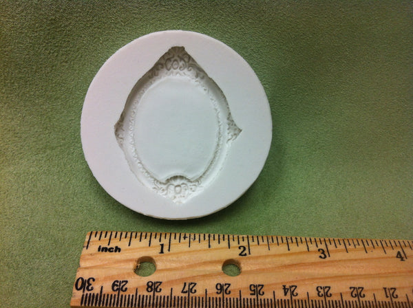 Small Oval Frame Plaque